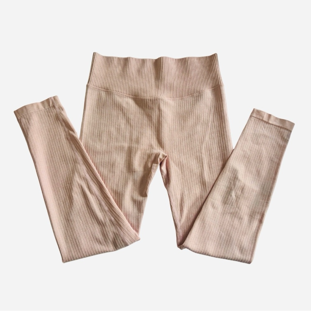 Pink Compression Workout Set Ribbed (top L bottoms M) - Picture 4 of 8